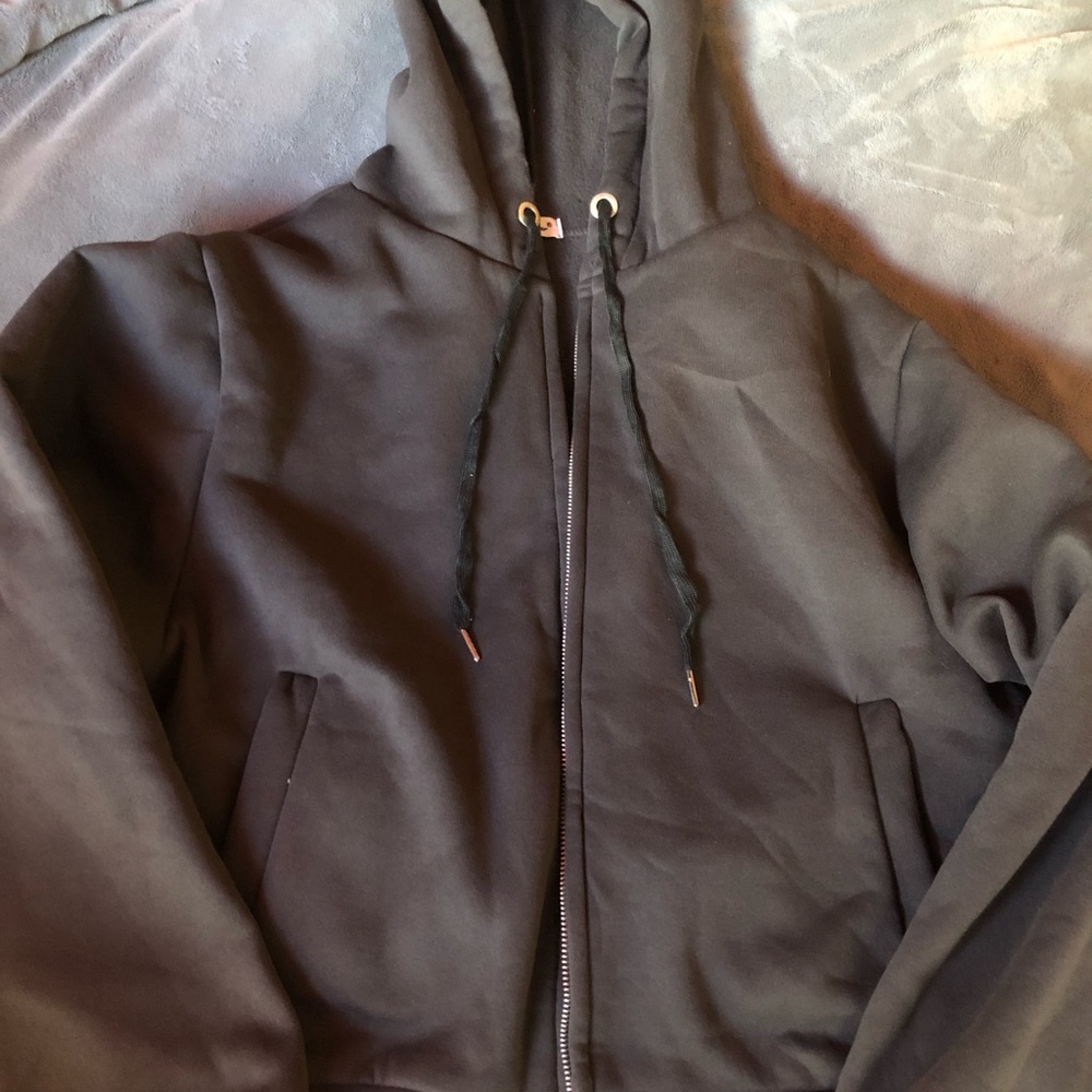 Super cute black zip up jacket